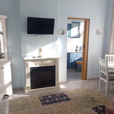 House, Garden & Sauna. Free Parking. Train Stop-200 M. Sea-1 Km. Jurmala Ngoại thất bức ảnh