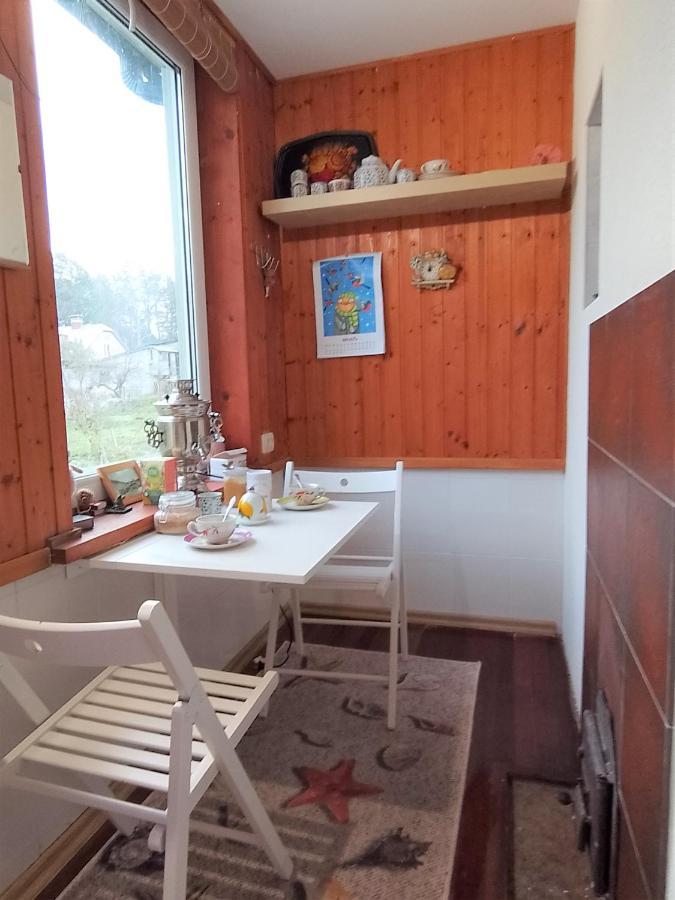House, Garden & Sauna. Free Parking. Train Stop-200 M. Sea-1 Km. Jurmala Ngoại thất bức ảnh